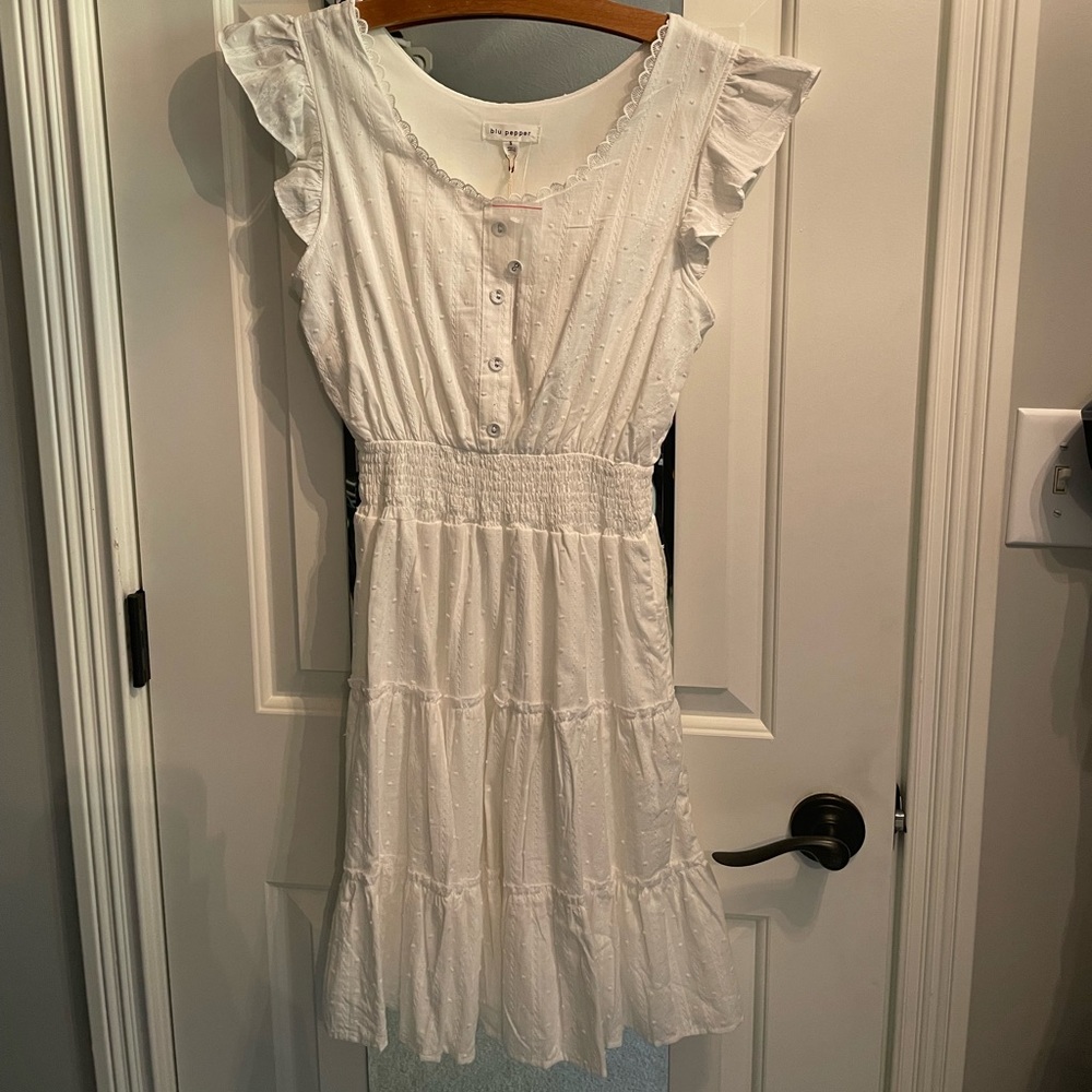 New size small brand blu pepper white dress